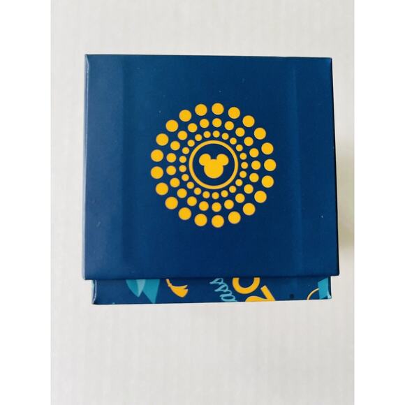 Magic Band Mickey Mouse Disney Parks Class Of 2021 Graduation Magicband 2 - Picture 7 of 9